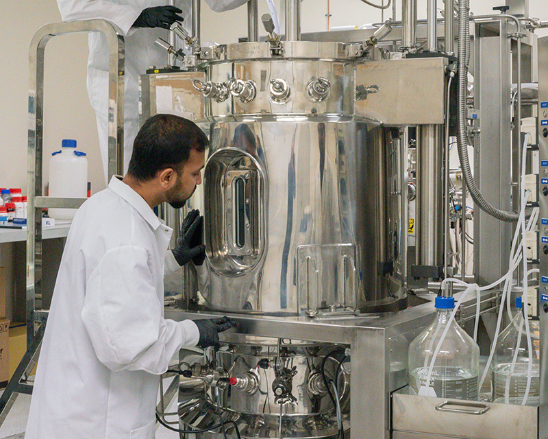 Mines Doctoral Student Wins First Place for Research Poster on Sustainable Agricultural Bioplastics